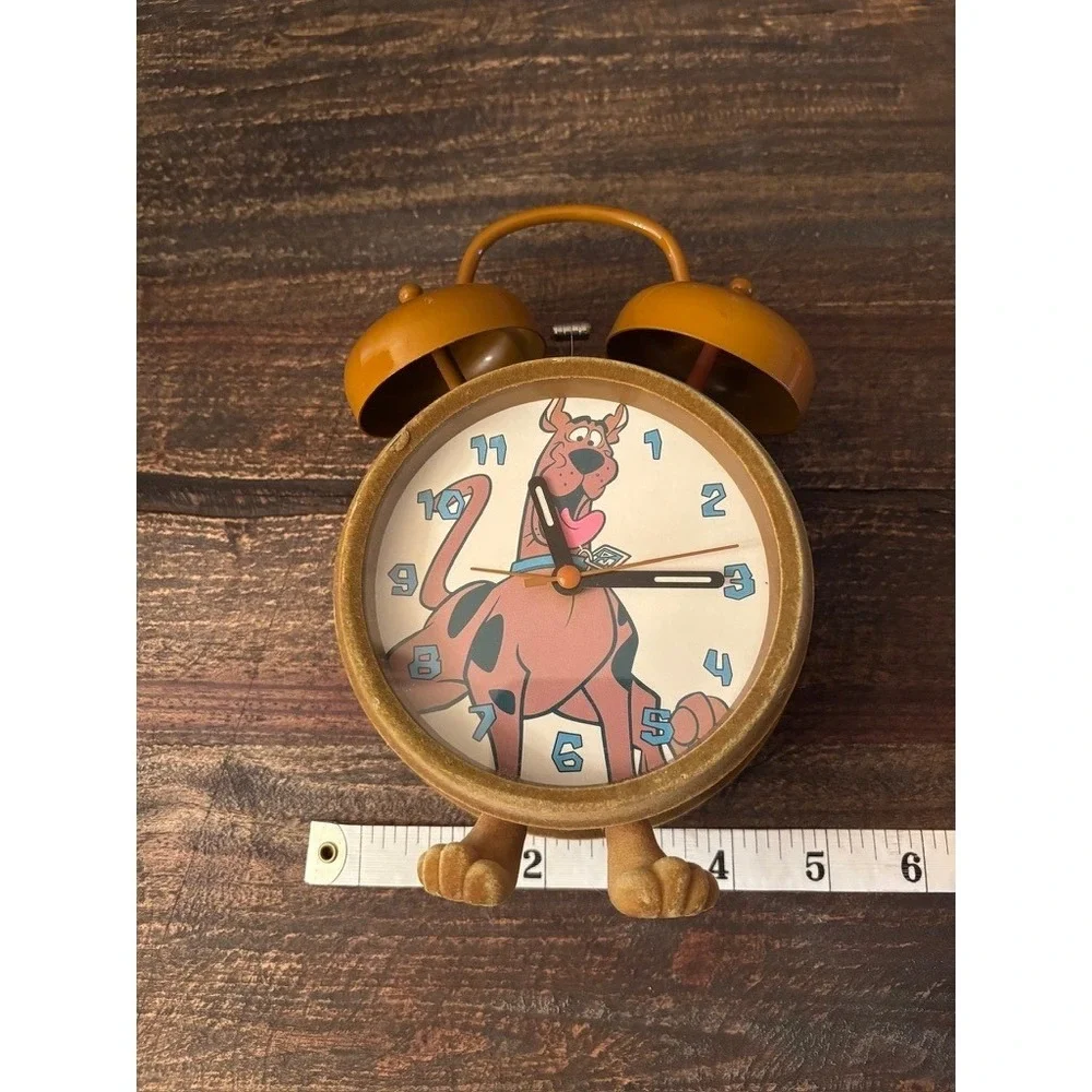 VINTAGE Hanna-Barbera Scooby-Doo Double-Bell Alarm Clock with fuzzy finish‎